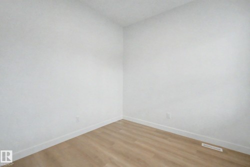 Image quality insufficient for description - 2 Willow Heights Drive, Stony Plain, AB 