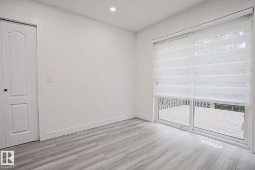 4716 207 Street, Edmonton, AB 