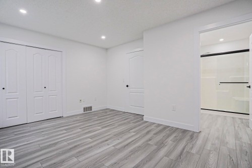 4716 207 Street, Edmonton, AB 