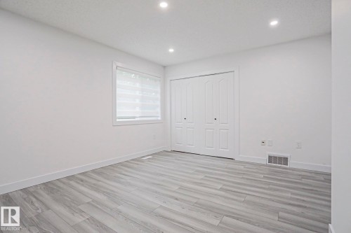 4716 207 Street, Edmonton, AB 