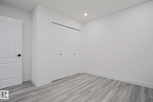 4716 207 Street, Edmonton, AB 