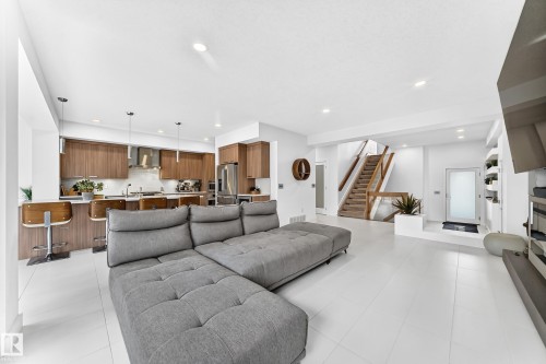 793 Windermere Wynd, Edmonton, AB 
