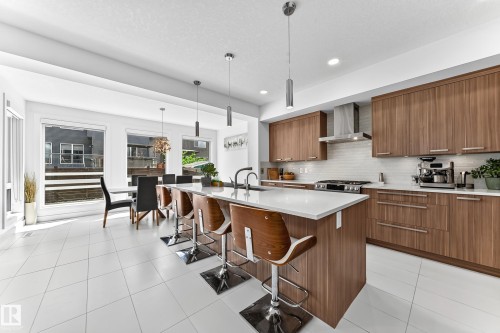 793 Windermere Wynd, Edmonton, AB 