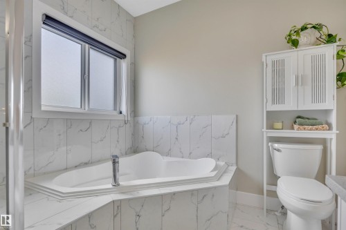 3808 45 Avenue, Beaumont, AB 