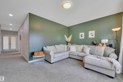 3808 45 Avenue, Beaumont, AB 