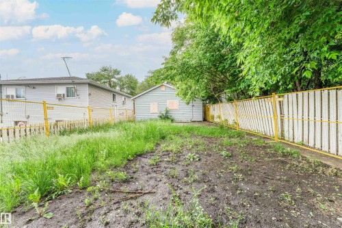 11944 68 Street, Edmonton, AB 
