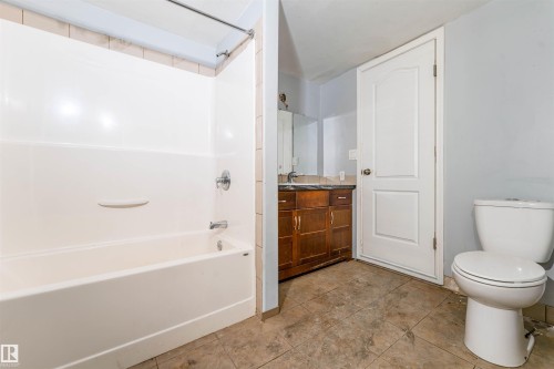 11944 68 Street, Edmonton, AB 
