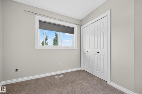 325 Cutts Court, Edmonton, AB 