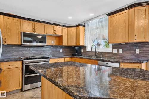 325 Cutts Court, Edmonton, AB 