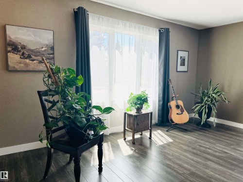 2 4306 47 Street, Wetaskiwin, AB 