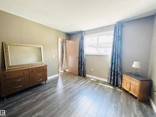 2 4306 47 Street, Wetaskiwin, AB 
