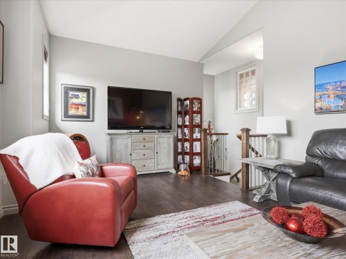 112 89 Rue Monette, Beaumont, AB - Indoor Photo Showing Living Room