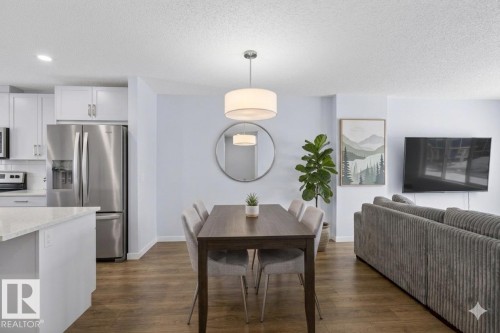 2422 Trumpeter Way, Edmonton, AB 