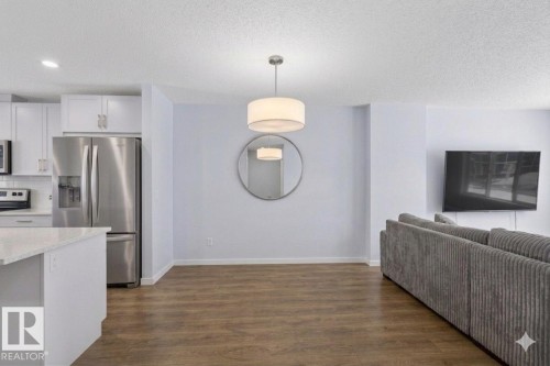 2422 Trumpeter Way, Edmonton, AB 