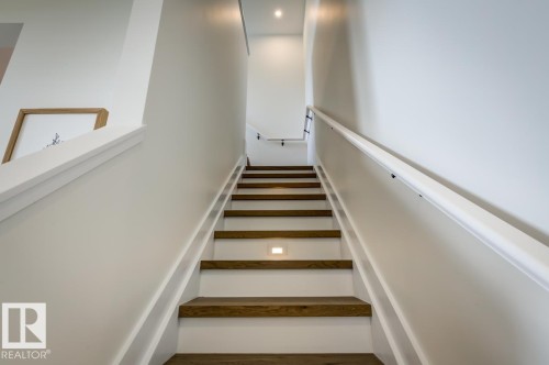 7924 92 Avenue, Edmonton, AB 