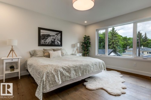 7924 92 Avenue, Edmonton, AB 