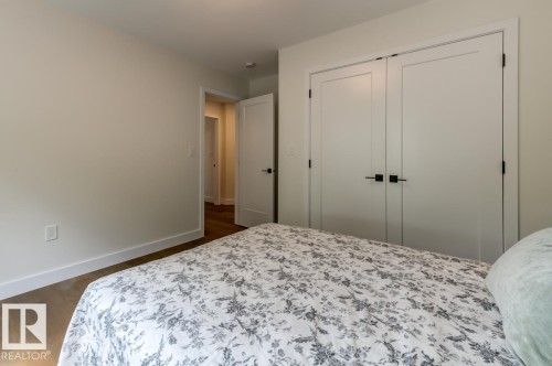 7924 92 Avenue, Edmonton, AB 