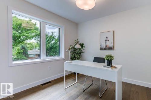 7924 92 Avenue, Edmonton, AB 
