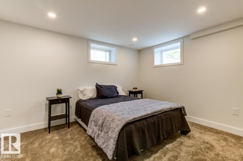7924 92 Avenue, Edmonton, AB 