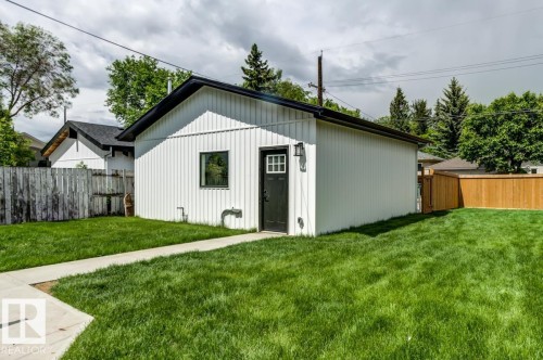 7924 92 Avenue, Edmonton, AB 