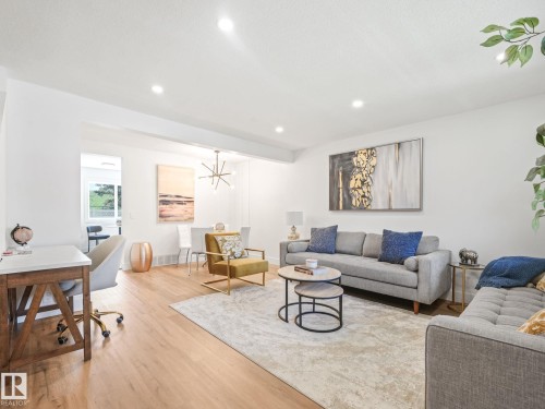 10 13833 30 Street  Edmonton, AB T5Y 2B2