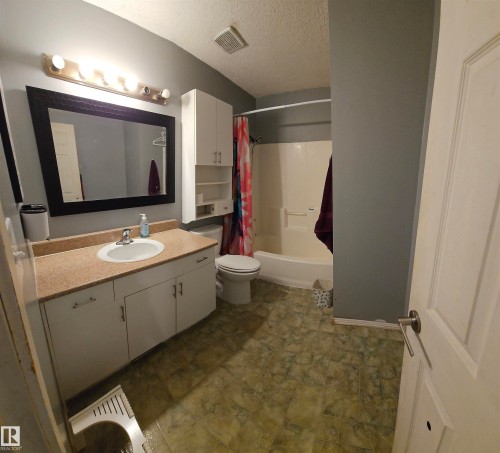 5826 49 Street, Tofield, AB 