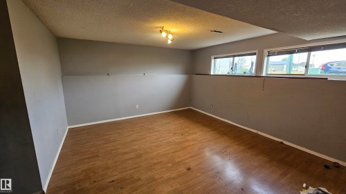 Looking away from stairs - 5826 49 Street, Tofield, AB 