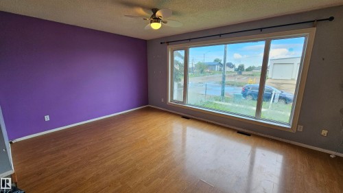 5826 49 Street, Tofield, AB 