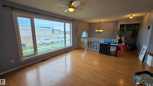 5826 49 Street, Tofield, AB 