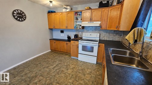 5826 49 Street, Tofield, AB 