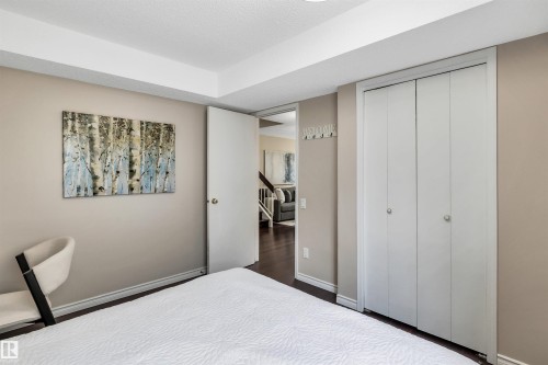 10909 33A Avenue, Edmonton, AB - Indoor Photo Showing Bedroom