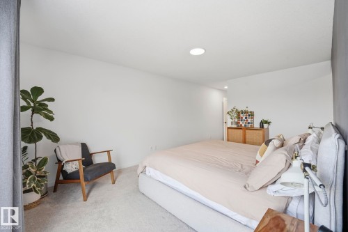 21845 98A Avenue, Edmonton, AB 