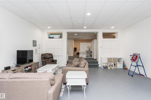 53 Sturgeon Road, St. Albert, AB 