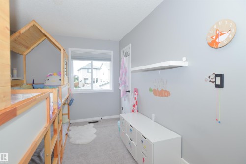 17544 58 Street, Edmonton, AB 
