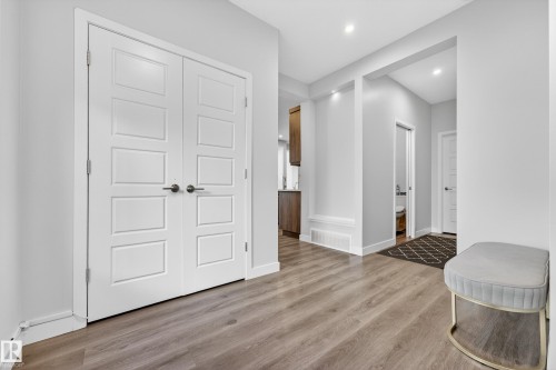 4863 Kinney Road, Edmonton, AB 