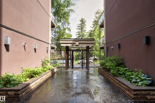 318 10811 72 Avenue, Edmonton, AB 