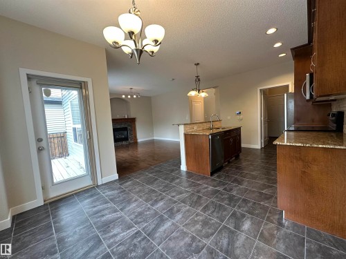 22060 95 Avenue, Edmonton, AB 