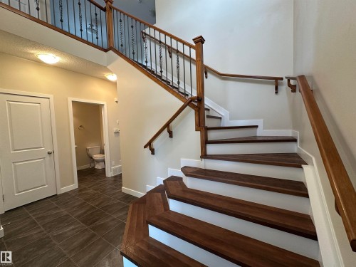 22060 95 Avenue, Edmonton, AB 