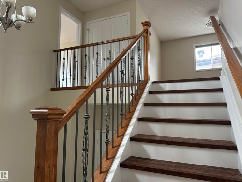 22060 95 Avenue, Edmonton, AB 