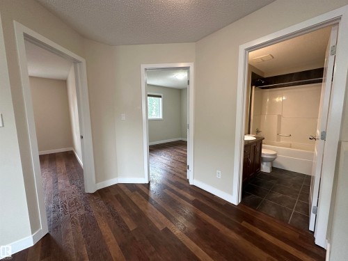 22060 95 Avenue, Edmonton, AB 