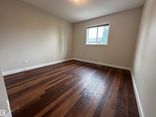 22060 95 Avenue, Edmonton, AB 