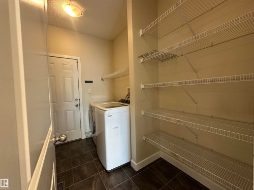 22060 95 Avenue, Edmonton, AB 