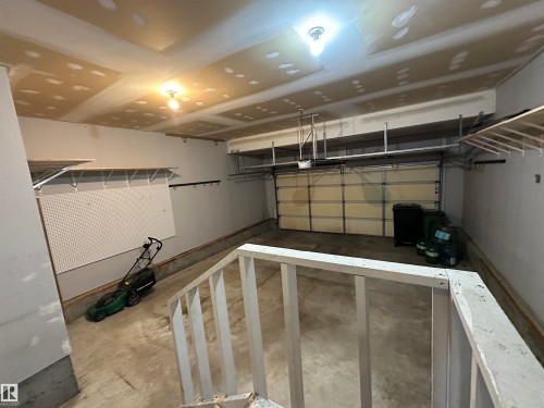 22060 95 Avenue, Edmonton, AB 