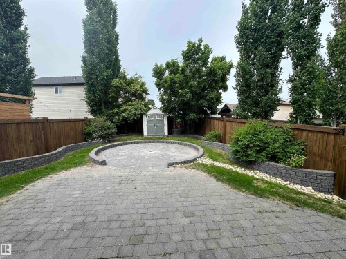 22060 95 Avenue, Edmonton, AB 