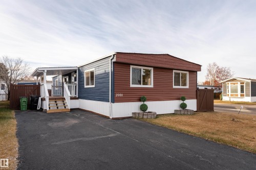 2001 West View Green, Edmonton, AB 