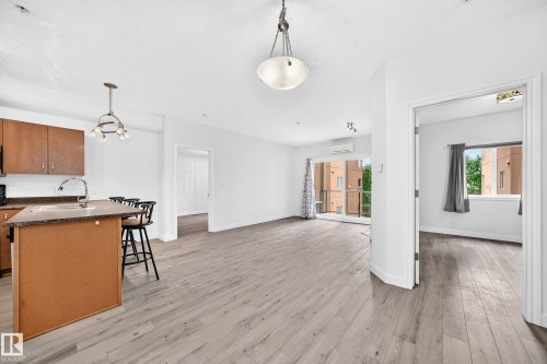 319 10235 112 Street, Edmonton, AB 