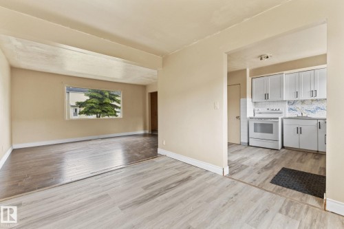 Living room - 110 12988 122B Avenue, Edmonton, AB 