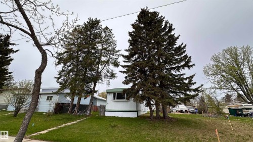 5016 44 Street, Drayton Valley, AB - Outdoor