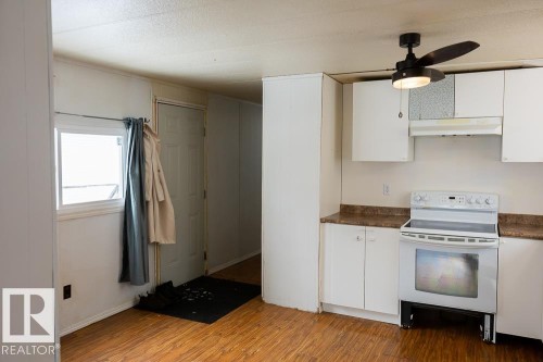 5016 44 Street, Drayton Valley, AB - Indoor Photo Showing Kitchen