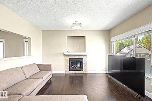 1932 67 Street, Edmonton, AB 